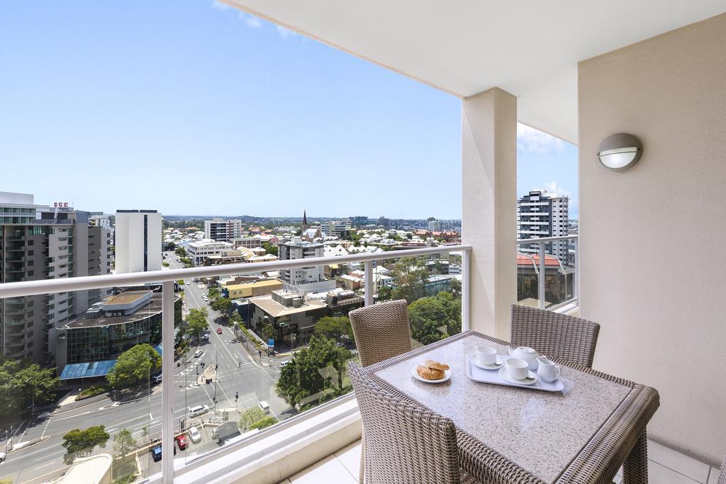 Oaks Brisbane Lexicon Suites Экстерьер фото