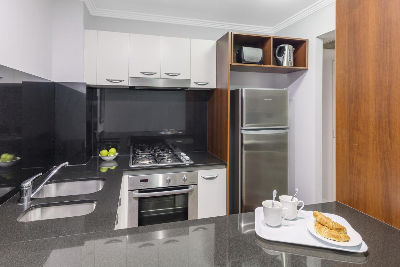 Oaks Brisbane Lexicon Suites Экстерьер фото