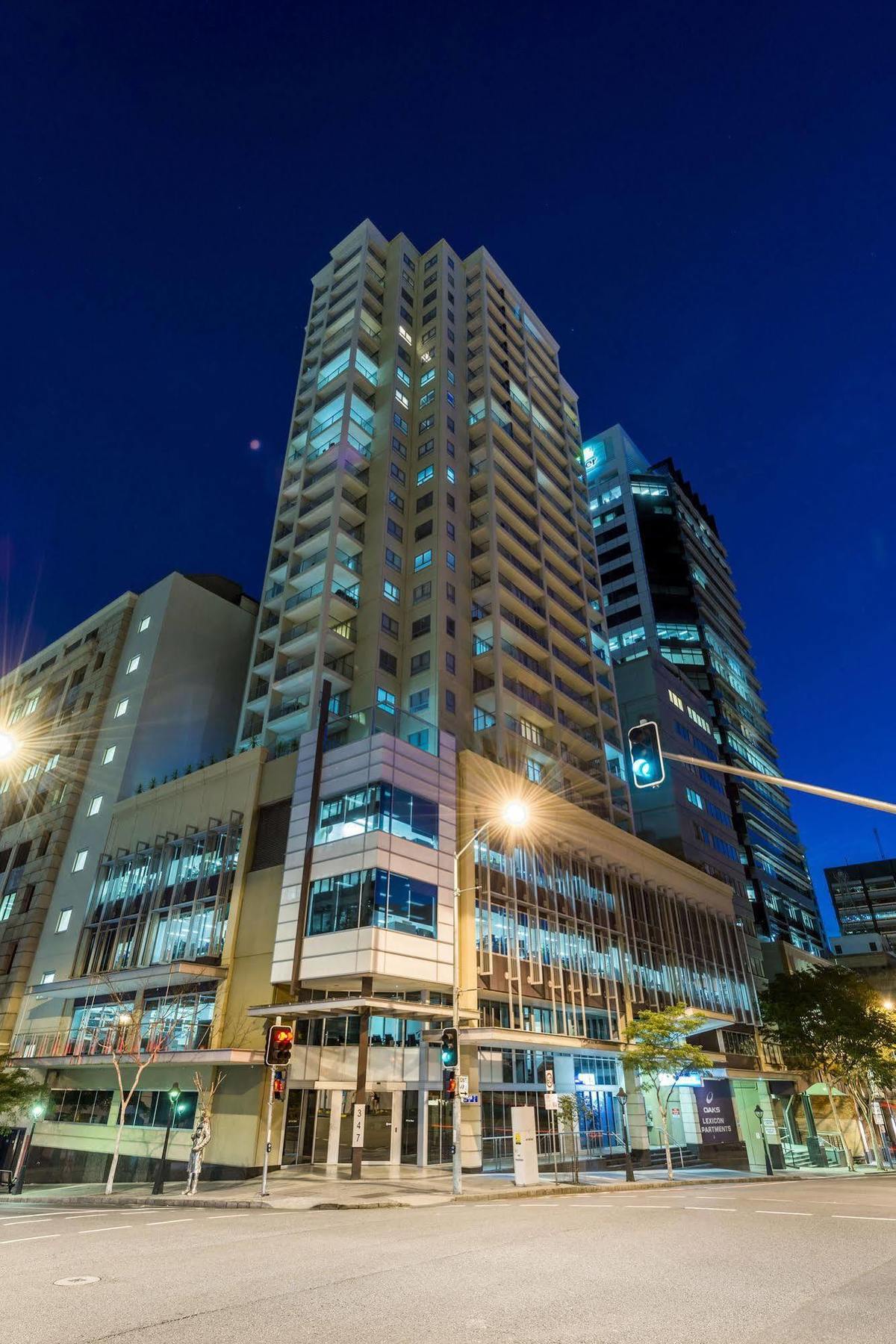 Oaks Brisbane Lexicon Suites Экстерьер фото