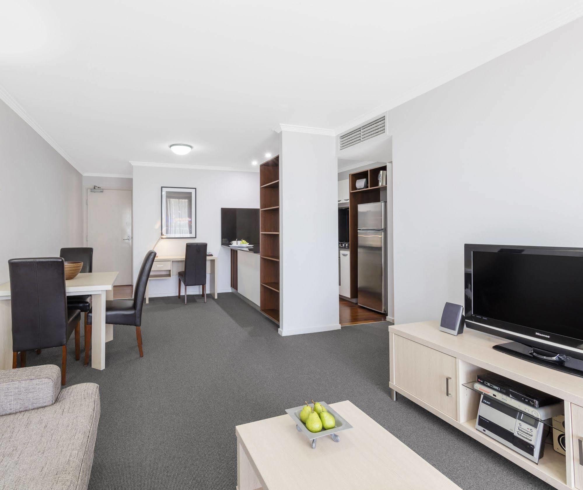 Oaks Brisbane Lexicon Suites Экстерьер фото