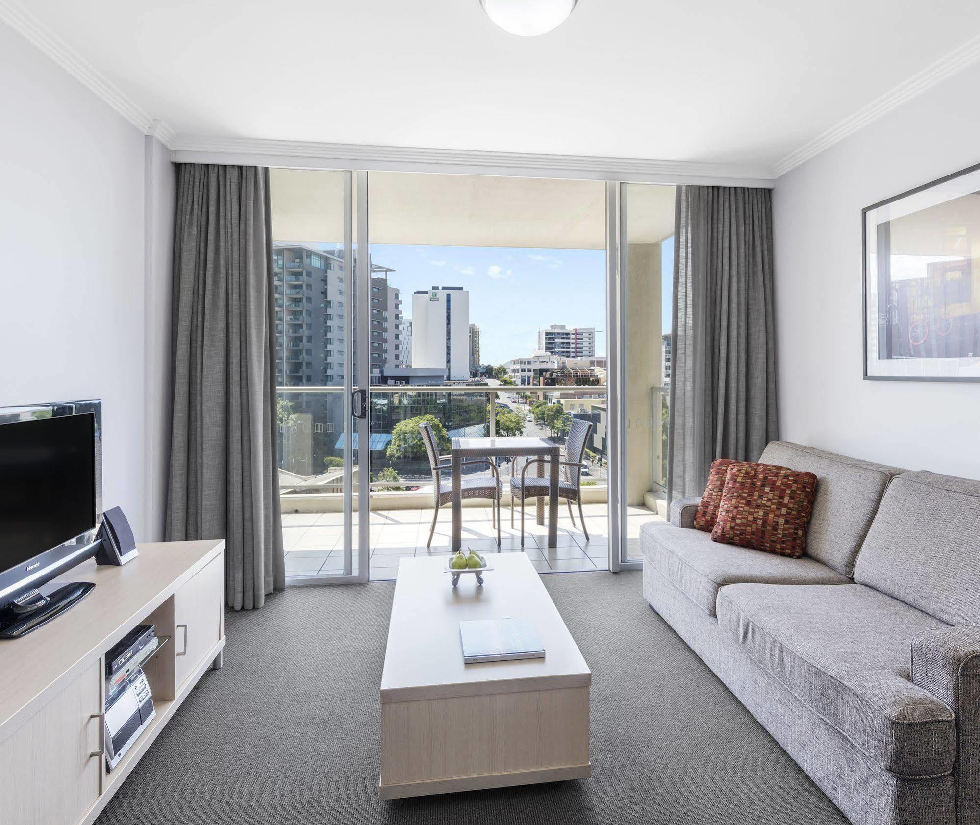 Oaks Brisbane Lexicon Suites Экстерьер фото