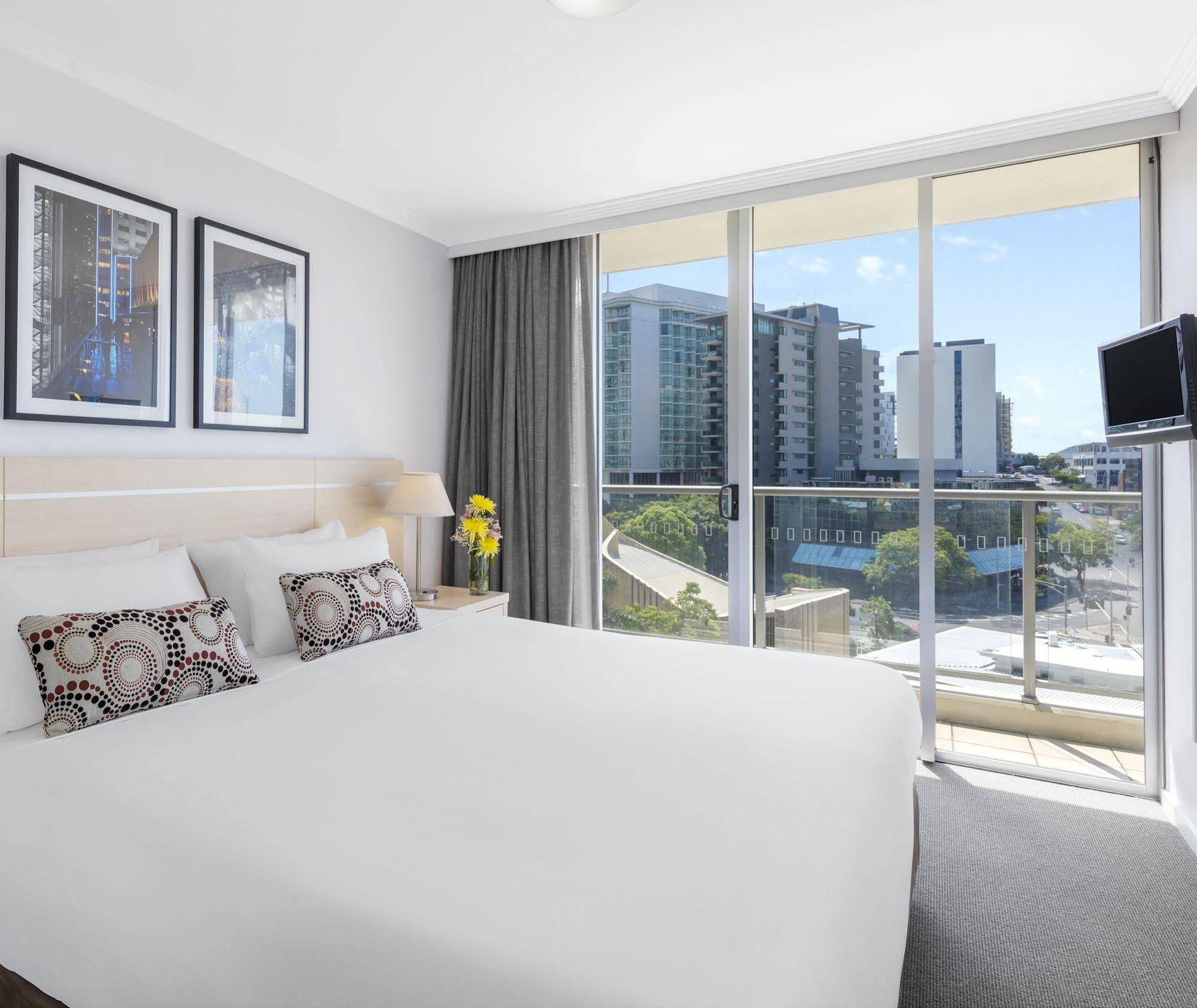 Oaks Brisbane Lexicon Suites Экстерьер фото